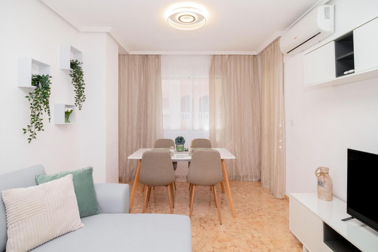 Piso En El Centro Apartment Torrevieja Ngoại thất bức ảnh