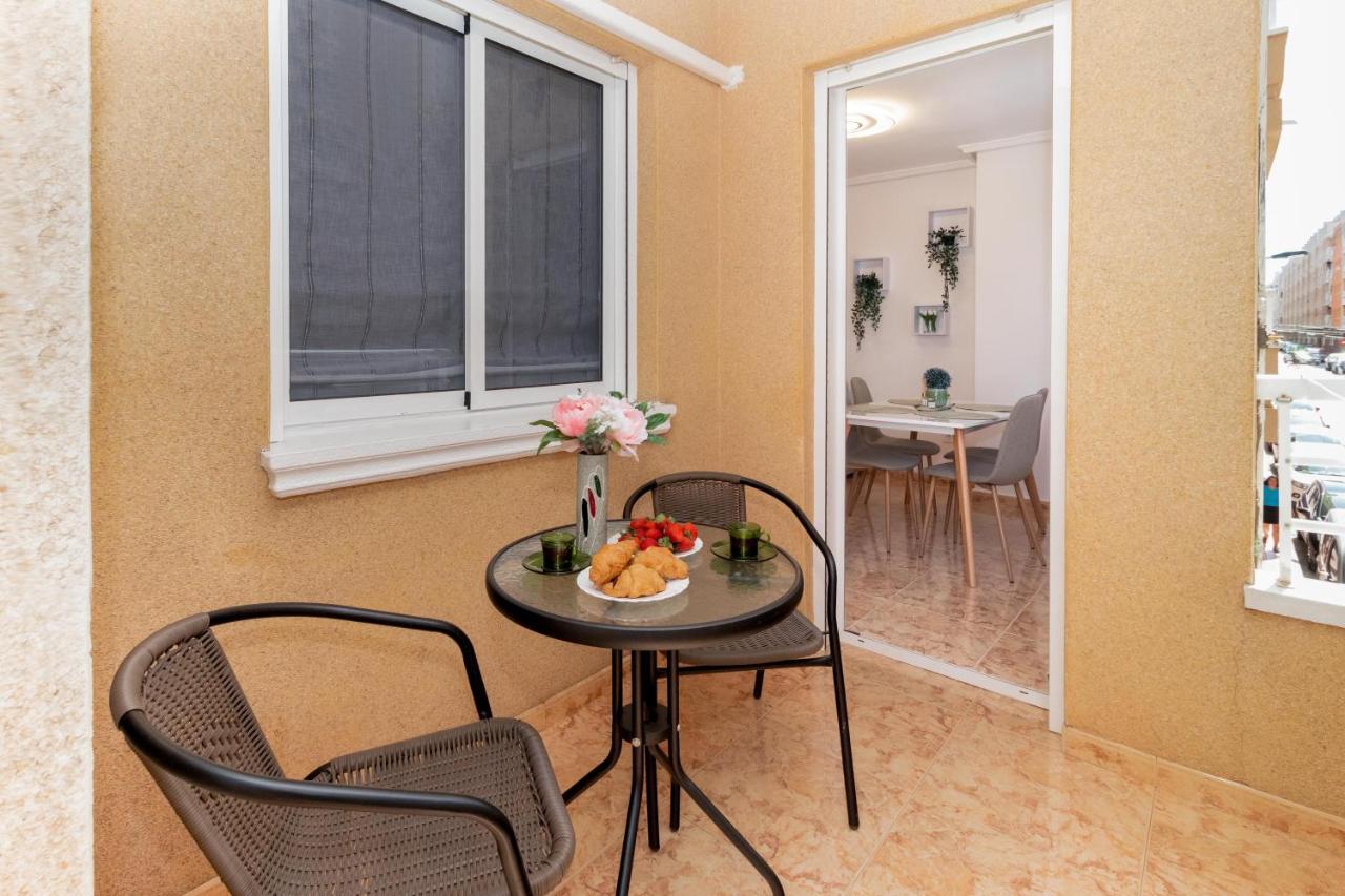Piso En El Centro Apartment Torrevieja Ngoại thất bức ảnh