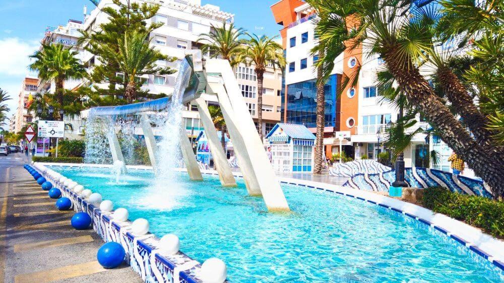Piso En El Centro Apartment Torrevieja Ngoại thất bức ảnh