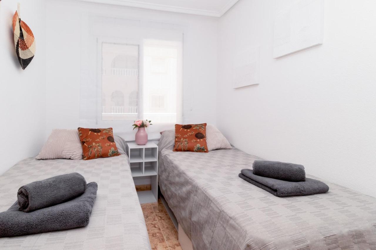 Piso En El Centro Apartment Torrevieja Ngoại thất bức ảnh
